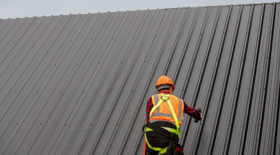Professional metal roof installation services in Naperville, IL